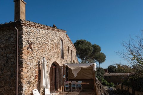 Сasa en venta en España 12 dormitorios, 830 m2 No. 182380 - foto 8