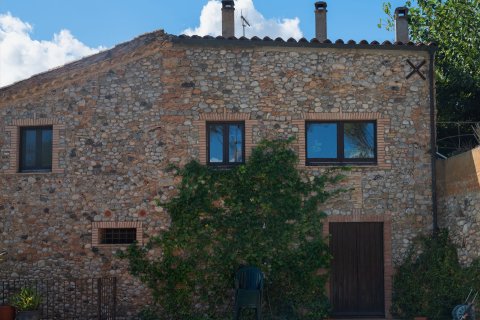 Сasa en venta en España 12 dormitorios, 830 m2 No. 182380 - foto 6