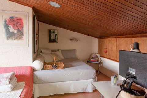 Сasa en venta en España 12 dormitorios, 830 m2 No. 182380 - foto 11