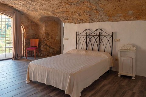 Продажа дома в Испании 12 спален, 830м2 №182380 - фото 23