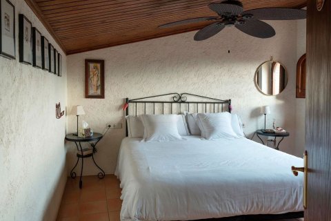 Сasa en venta en España 12 dormitorios, 830 m2 No. 182380 - foto 14