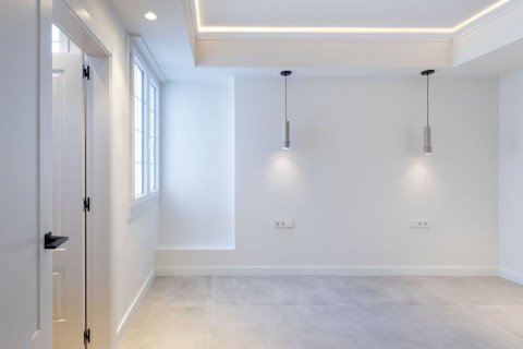 Продажа квартиры в Барселона, Испания 3 спальни, 131м2 №182383 - фото 23