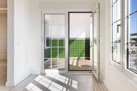 Продажа квартиры в Барселона, Испания 3 спальни, 131м2 №182383 - фото 10