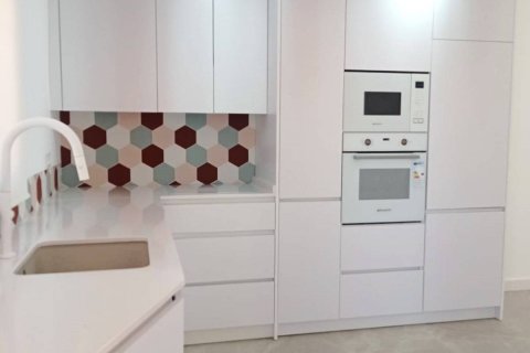 Kaupunkipientalo myytävänä Pilar de la Horadada, Alicante, Espanja, 2 makuuhuonetta, 65 m2 No. 155734 - kuva 3