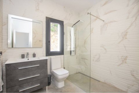 Villa till salu i Mahon, Menorca, Spanien 3 sovrum, 134 kvm. Nr. 179311 - foto 11