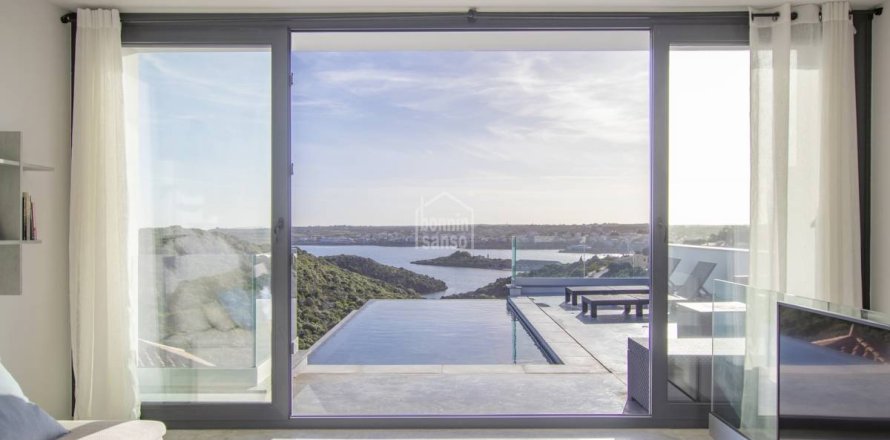 Villa i Mahon, Menorca, Spanien 3 sovrum, 134 kvm. Nr. 179311
