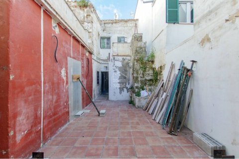 Radhus till salu i Es Castell, Menorca, Spanien 4 sovrum, 85 kvm. Nr. 179308 - foto 9