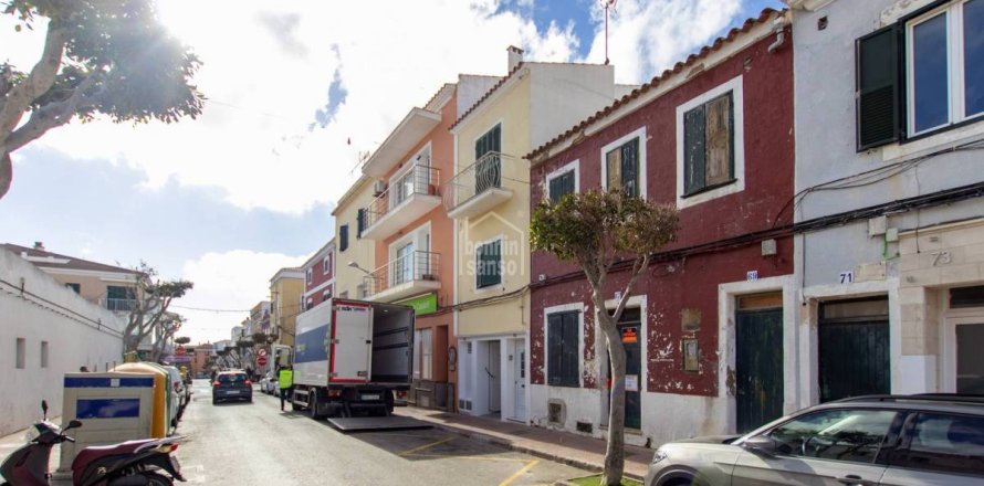 Casa adosada en Es Castell, Menorca, España 4 dormitorios, 85 m2 No. 179308