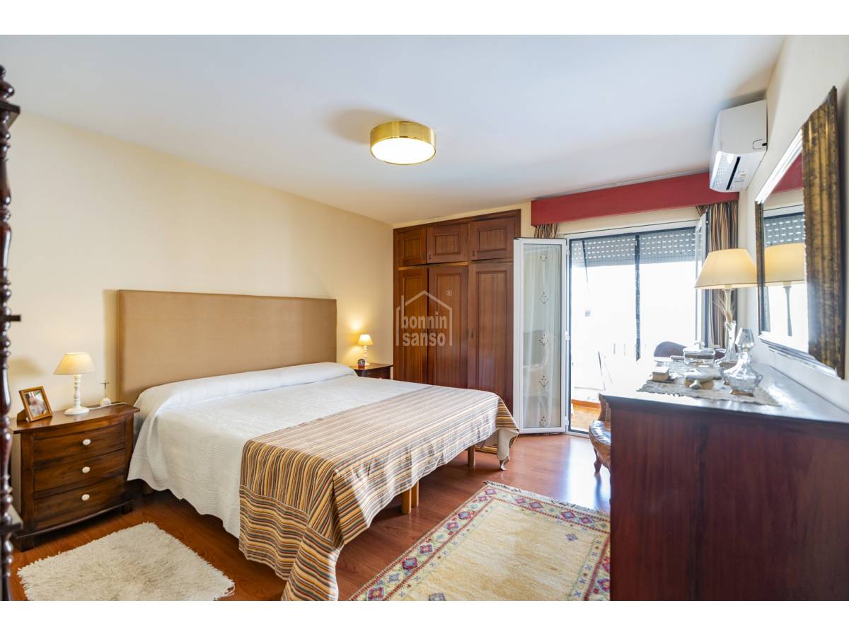 Apartment in Mahon, Menorca, Spain 4 bedrooms, 141 sq.m. No. 179313