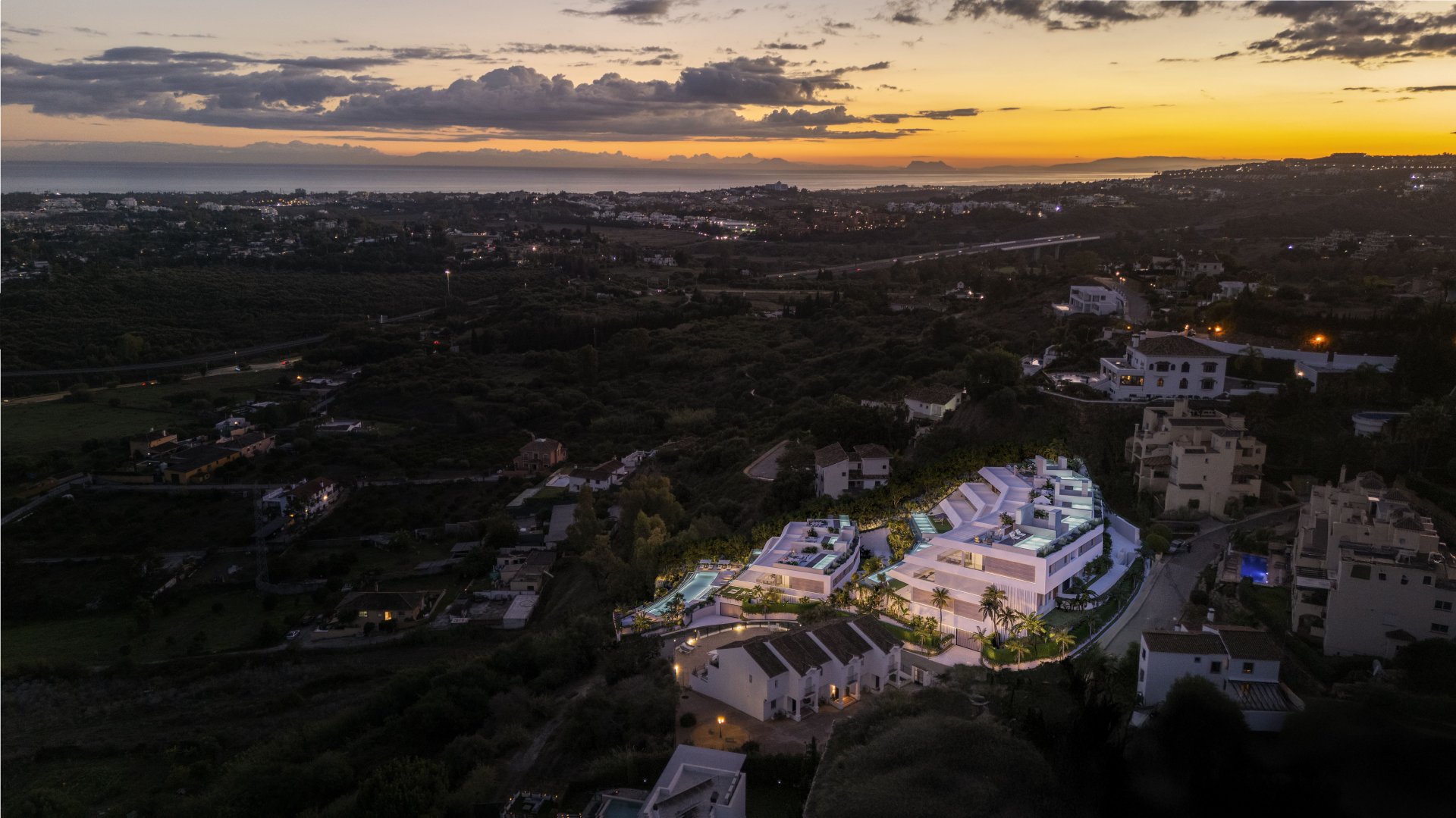 Bungalow i Marbella, Malaga, Spanien 3 sovrum, 192 kvm. Nr. 150091