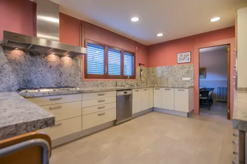 House à vendre à L'Ametlla Del Valles, Barcelona, Espagne, 7 chambres, 710 m2 No. 167225 - photo 18