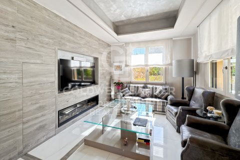 Продажа виллы в Барселона, Испания 5 спален, 938м2 №159144 - фото 13