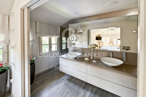 Продажа виллы в Барселона, Испания 5 спален, 938м2 №159144 - фото 22