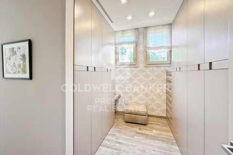 Продажа виллы в Барселона, Испания 5 спален, 938м2 №159144 - фото 18