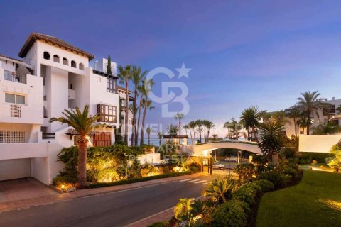 Apartment for sale in Marbella, Malaga, Spain 3 bedrooms, 138 sq.m. No. 159145 - photo 2