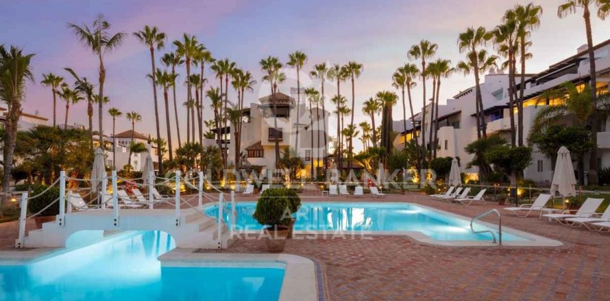Apartment in Marbella, Malaga, Spain 3 bedrooms, 138 sq.m. No. 159145