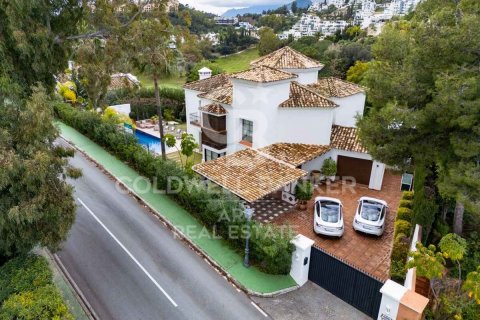 Talo myytävänä Benahavis, Malaga, Espanja, 4 makuuhuonetta, 373 m2 No. 159146 - kuva 18