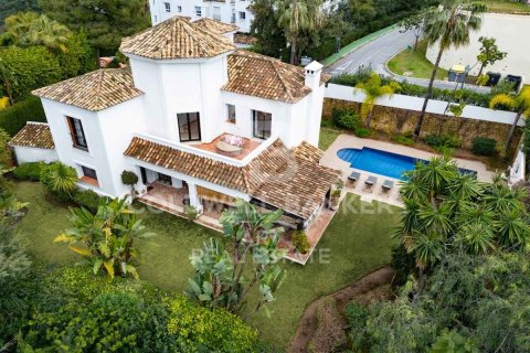 Talo myytävänä Benahavis, Malaga, Espanja, 4 makuuhuonetta, 373 m2 No. 159146 - kuva 17