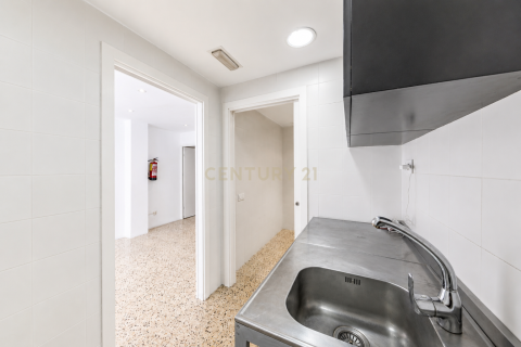 Komerciāls īpašums pārdošanā Barcelona, Spānijā 1 istaba, 61 m2 Nr. 192350 - attēls 9