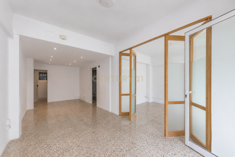 Komerciāls īpašums pārdošanā Barcelona, Spānijā 1 istaba, 61 m2 Nr. 192350 - attēls 3