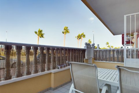 Huoneisto myytävänä Los Alcazares, Murcia, Espanja, 2 makuuhuonetta,  No. 146241 - kuva 5