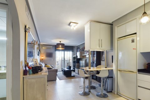 Huoneisto myytävänä Los Alcazares, Murcia, Espanja, 2 makuuhuonetta,  No. 146241 - kuva 7