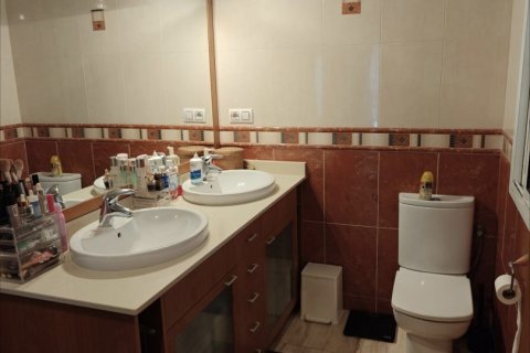 Apartament w Castelldefels, Barcelona, Hiszpania 3 sypialnie, 123 mkw. nr 152704 – zdjęcie 20