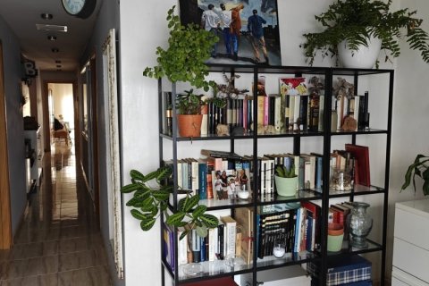 Apartament w Castelldefels, Barcelona, Hiszpania 3 sypialnie, 123 mkw. nr 152704 – zdjęcie 4