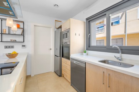 Townhouse for sale in Formentera del Segura, Alicante, Spain 3 bedrooms, 122 sq.m. No. 189028 - photo 13