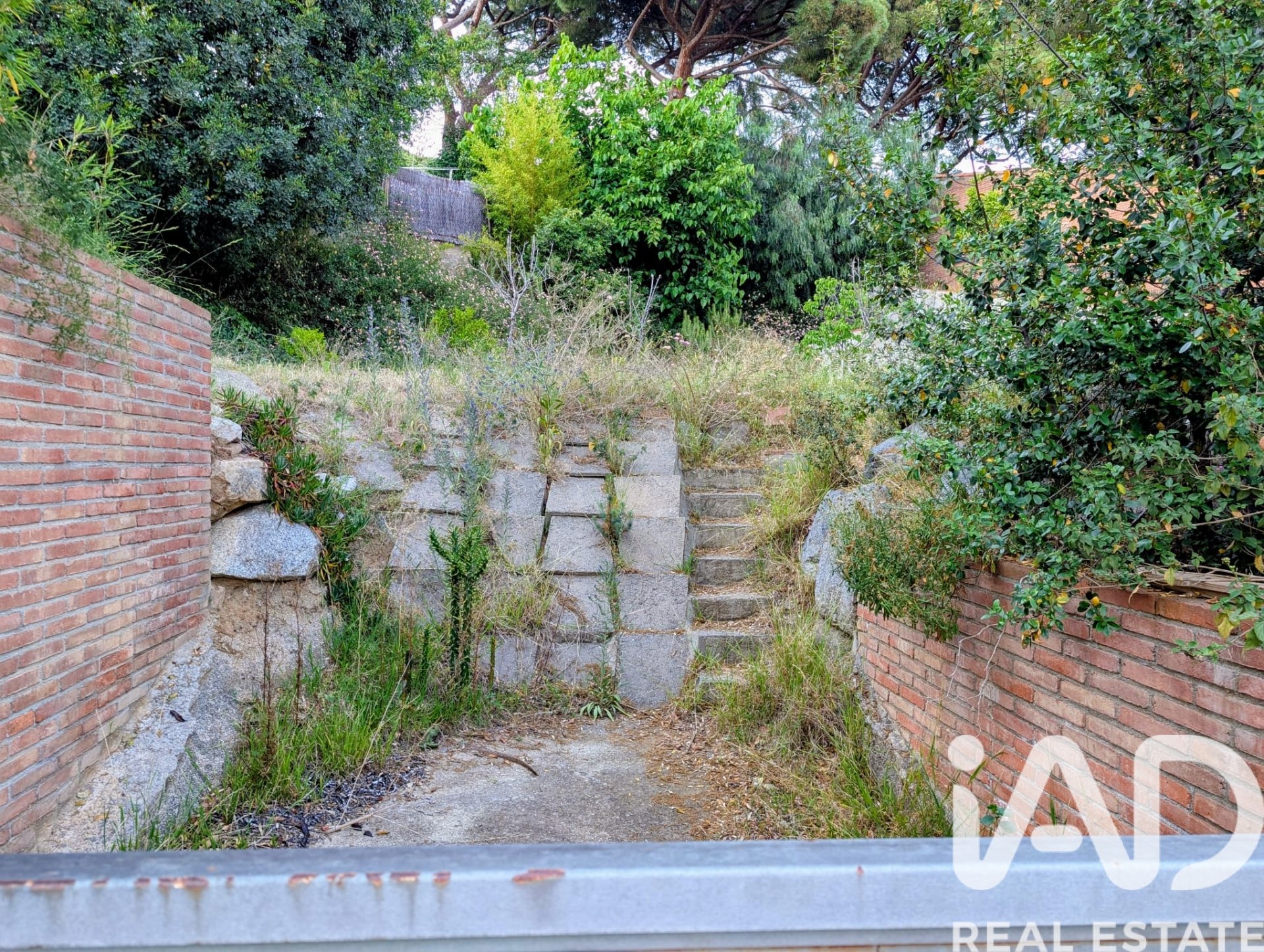 Tontti Premia De Dalt, Barcelona, Espanja 605 m2 No. 172399