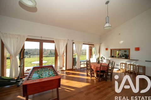 House for sale in Villaquilambre, Leon, Spain 5 bedrooms, 446 sq.m. No. 172398 - photo 10