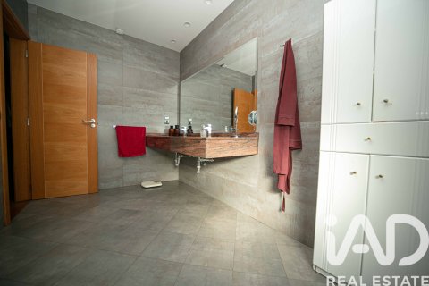 House for sale in Villaquilambre, Leon, Spain 5 bedrooms, 446 sq.m. No. 172398 - photo 30
