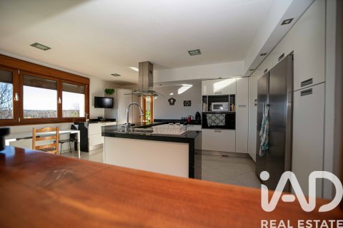 House for sale in Villaquilambre, Leon, Spain 5 bedrooms, 446 sq.m. No. 172398 - photo 23