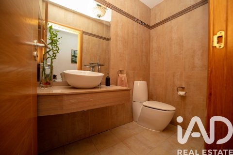 House for sale in Villaquilambre, Leon, Spain 5 bedrooms, 446 sq.m. No. 172398 - photo 20