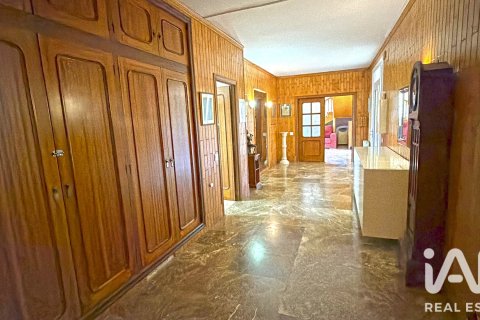 Продажа дома в Аргентона, Барселона, Испания 5 спален, 344м2 №187748 - фото 9