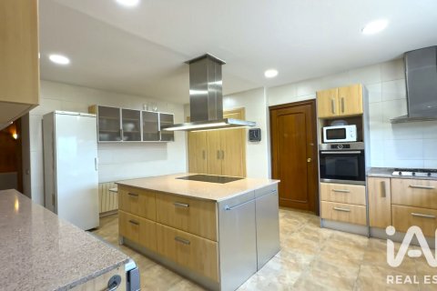 Продажа дома в Аргентона, Барселона, Испания 5 спален, 344м2 №187748 - фото 8