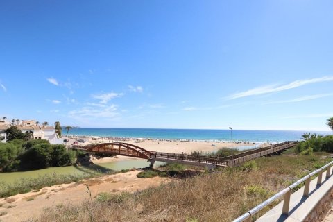 Apartament w Mil Palmeras, Alicante, Hiszpania 2 sypialnie, 87 mkw. nr 189370 – zdjęcie 2