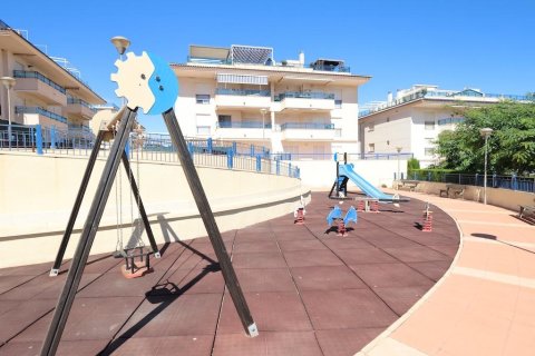 Apartament w Mil Palmeras, Alicante, Hiszpania 2 sypialnie, 87 mkw. nr 189370 – zdjęcie 25