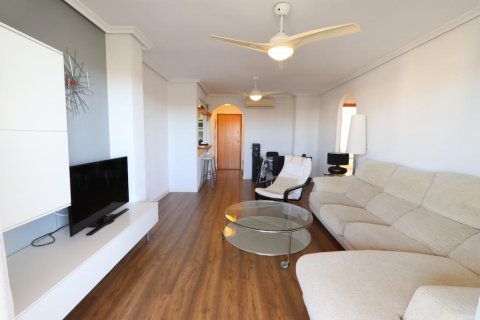 Apartament w Mil Palmeras, Alicante, Hiszpania 2 sypialnie, 87 mkw. nr 189370 – zdjęcie 8