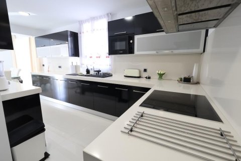 Huvila myytävänä Cabo Roig, Alicante, Espanja, 4 makuuhuonetta, 222 m2 No. 189372 - kuva 3