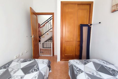 Kamienica w Alicante, Hiszpania 3 sypialnie, 75 mkw. nr 146225 – zdjęcie 20