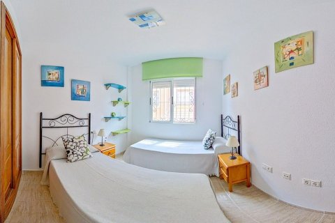 Townhouse zum Verkauf in Alicante, Spanien 3 Schlafzimmer, 73 m2 Nr. 146227 - Foto 16