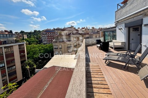 Takvåning till salu i Barcelona, Spanien 2 sovrum, 125 kvm. Nr. 158166 - foto 4
