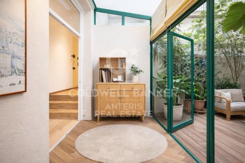 Dzīvoklis pārdošanā Barcelona, Spānijā 1 istaba, 84 m2 Nr. 178805 - attēls 3