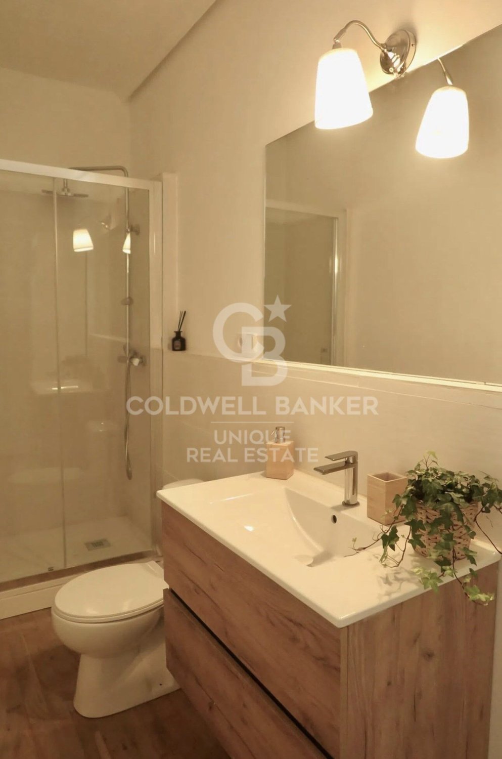 Appartamento a Madrid, Spagna 3 camere da letto, 148 mq. N° 178808