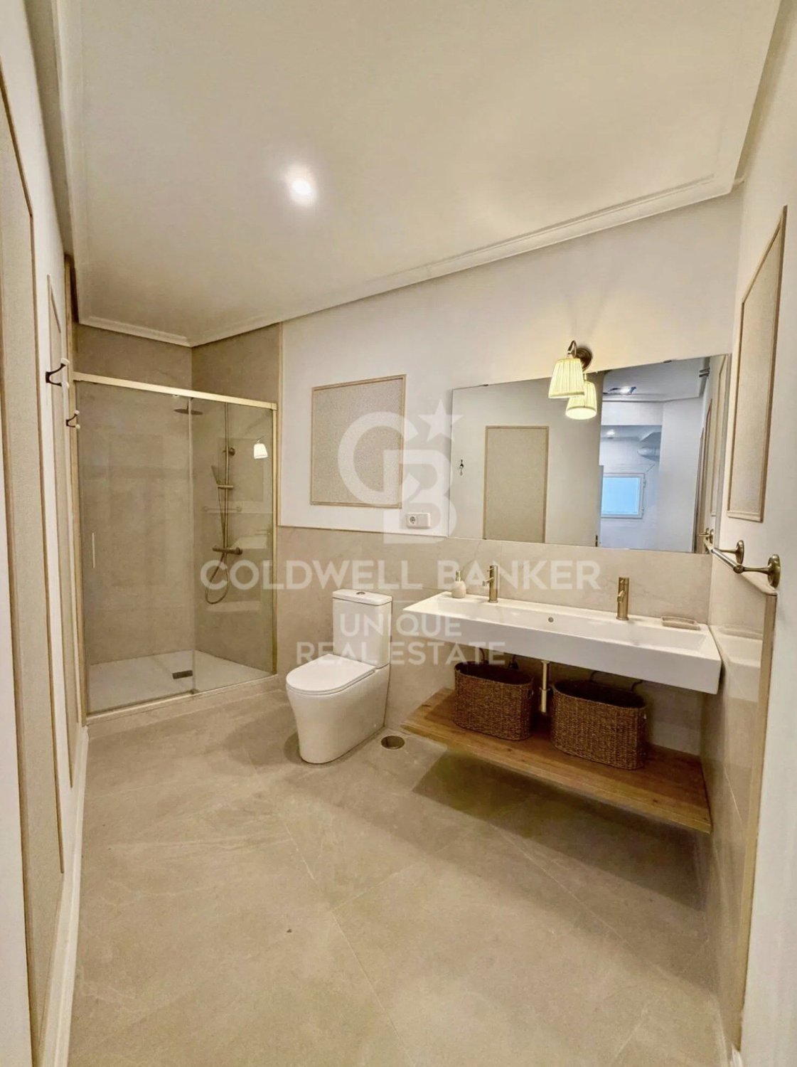 Appartamento a Madrid, Spagna 3 camere da letto, 148 mq. N° 178808