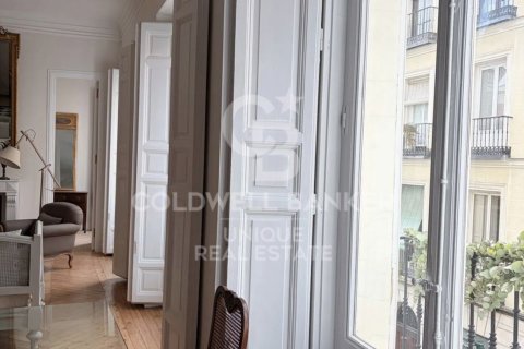 Apartment à vendre à Madrid, Espagne, 3 chambres, 148 m2 No. 178808 - photo 2