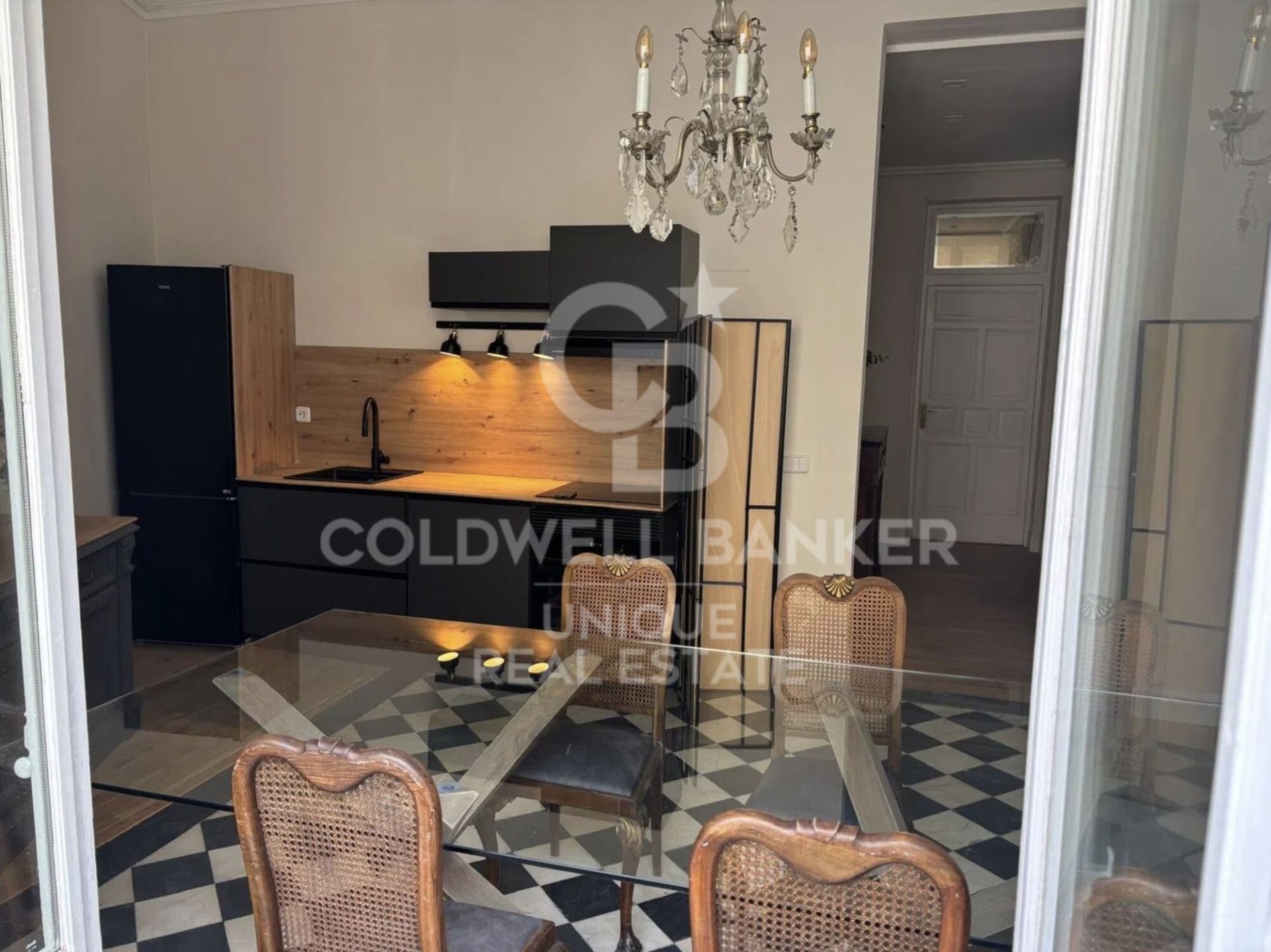 Appartamento a Madrid, Spagna 3 camere da letto, 148 mq. N° 178808
