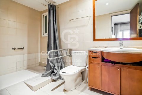 Wohnung zum Verkauf in Barcelona, Spanien 6 Schlafzimmer, 252 m2 Nr. 178807 - Foto 12