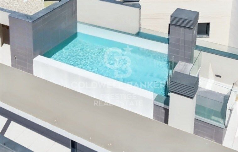 Duplex in Barcelona, Spanien 4 Schlafzimmer, 133 m2 Nr. 178809